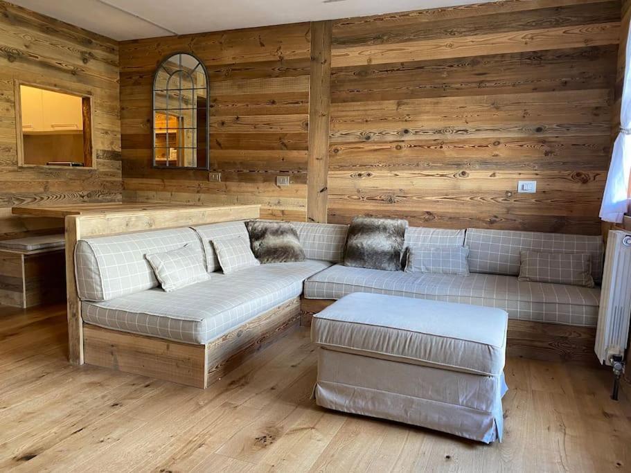 Incantevole Appartamento Stile Chalet Breuil Cervinia エクステリア 写真