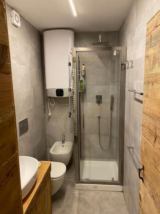 Incantevole Appartamento Stile Chalet Breuil Cervinia エクステリア 写真